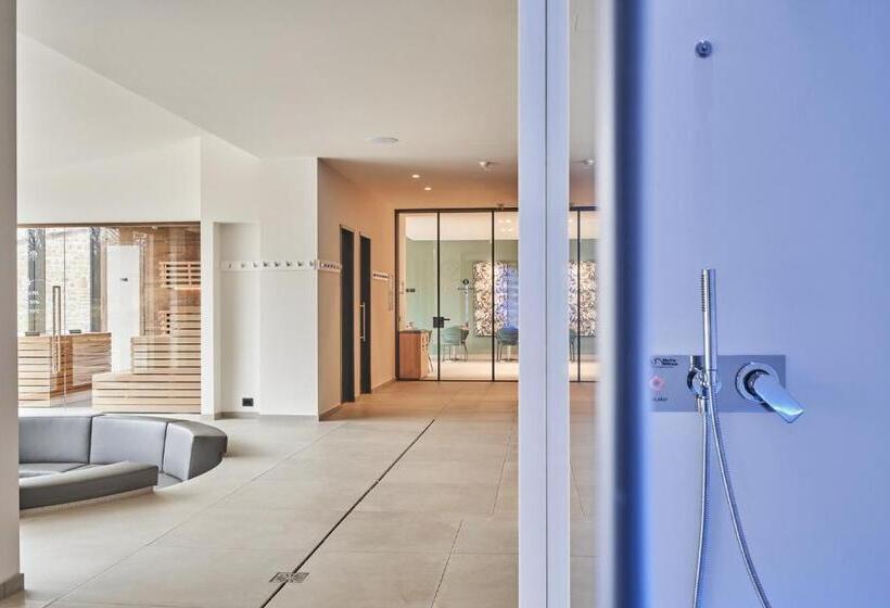 Полулюкс, Borgo Lanciano