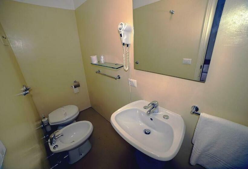 اتاق استاندارد, Canada