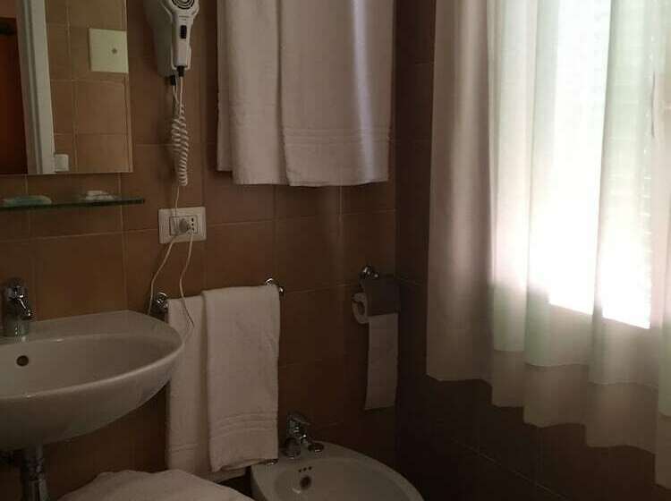 اتاق استاندارد, Canada