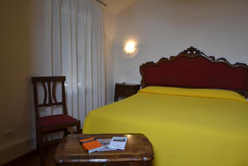 اتاق استاندارد یک نفره, Canada