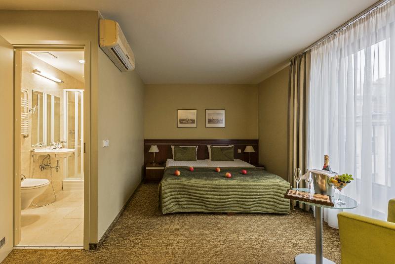 اتاق استاندارد, Congress