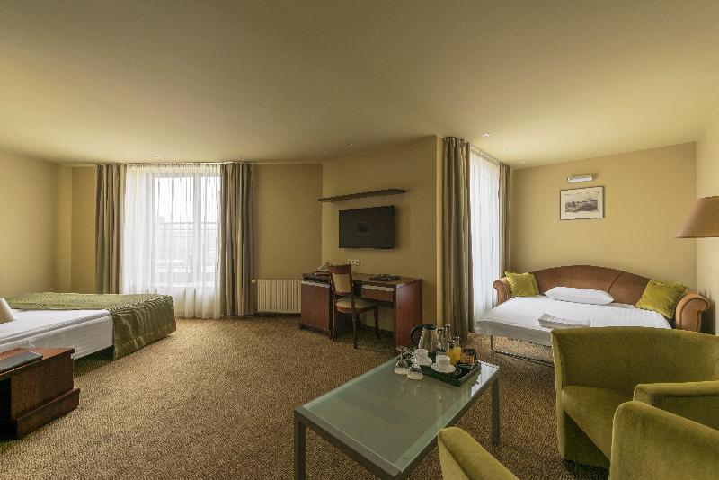 سوییت جونیور, Congress