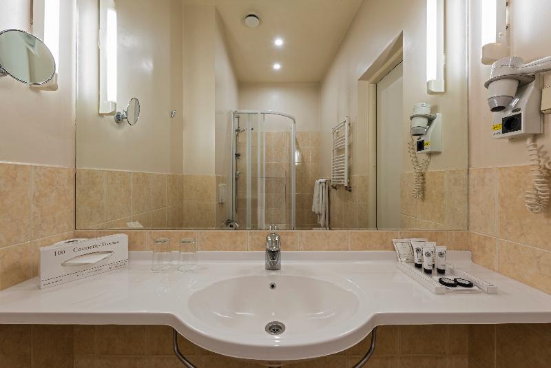 اتاق استاندارد, Congress