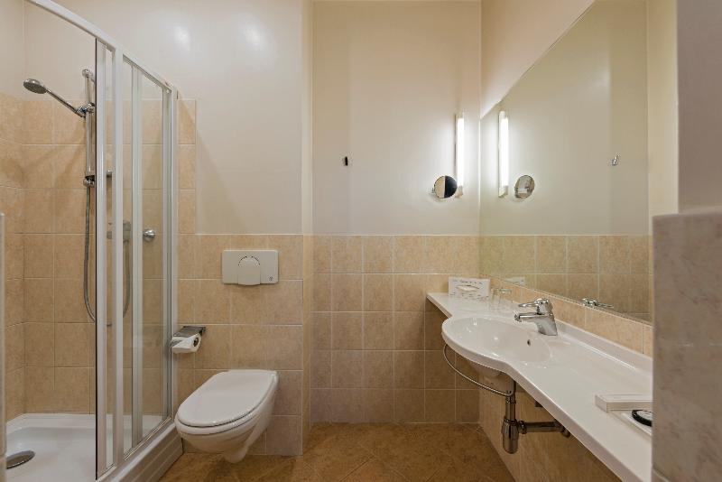 اتاق استاندارد, Congress