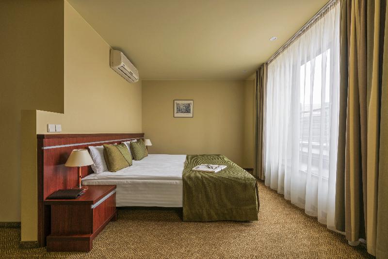 سوییت جونیور, Congress