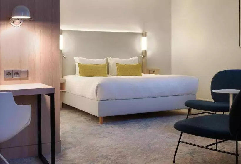 سوئیت با تخت بزرگ, The Jangle Hotel   Paris   Charles De Gaulle   Airport