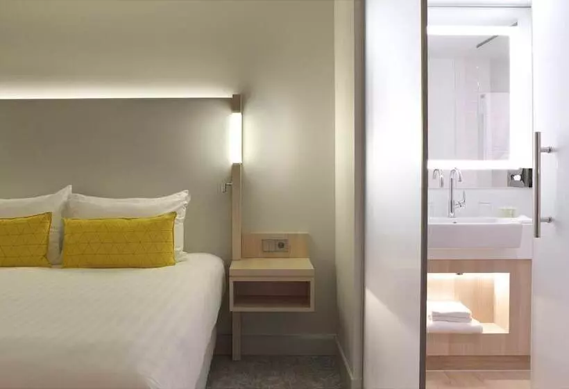 اتاق لوکس, The Jangle Hotel   Paris   Charles De Gaulle   Airport