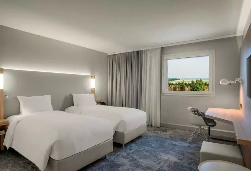 اتاق لوکس, The Jangle Hotel   Paris   Charles De Gaulle   Airport