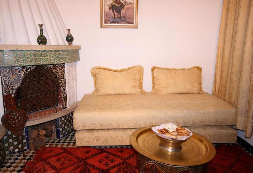سوییت جونیور, Riad El Ghalia