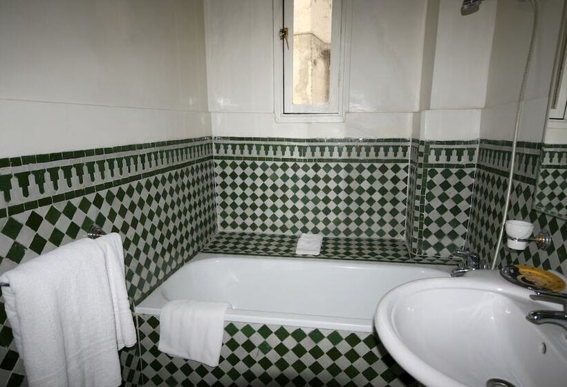 标准间, Riad El Ghalia