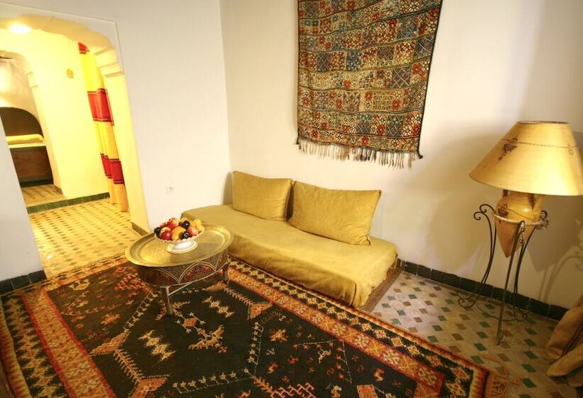 سوییت جونیور, Riad El Ghalia