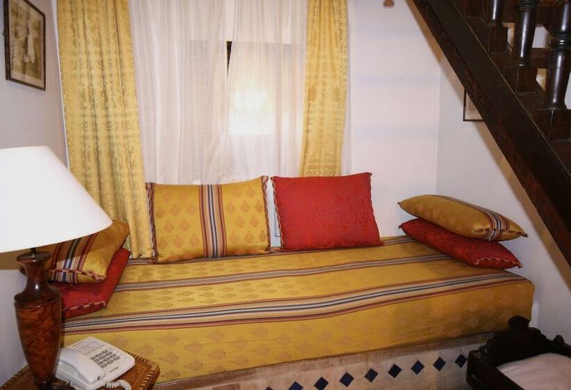 سوییت جونیور, Riad El Ghalia