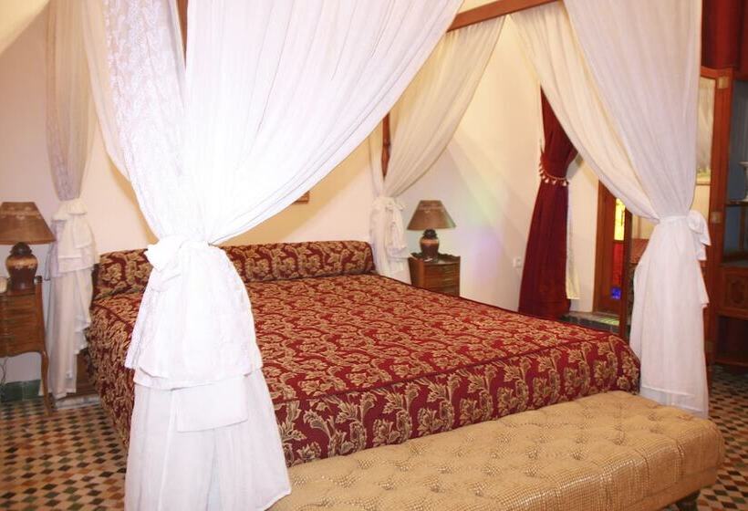 سوئیت رویال, Riad El Ghalia