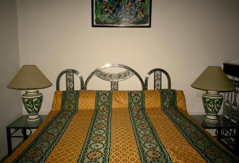 سوییت جونیور, Riad El Ghalia