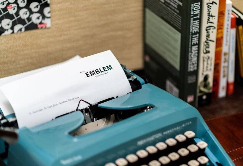 غرفة ديلوكس لذوى الاحتياجات الخاصة, Emblem San Francisco