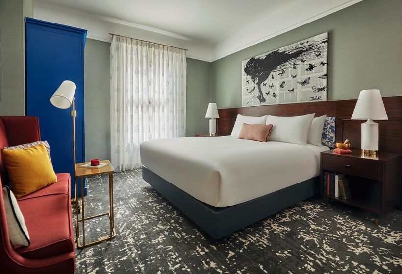 Deluxe Szoba Kind Size Bed, Emblem San Francisco