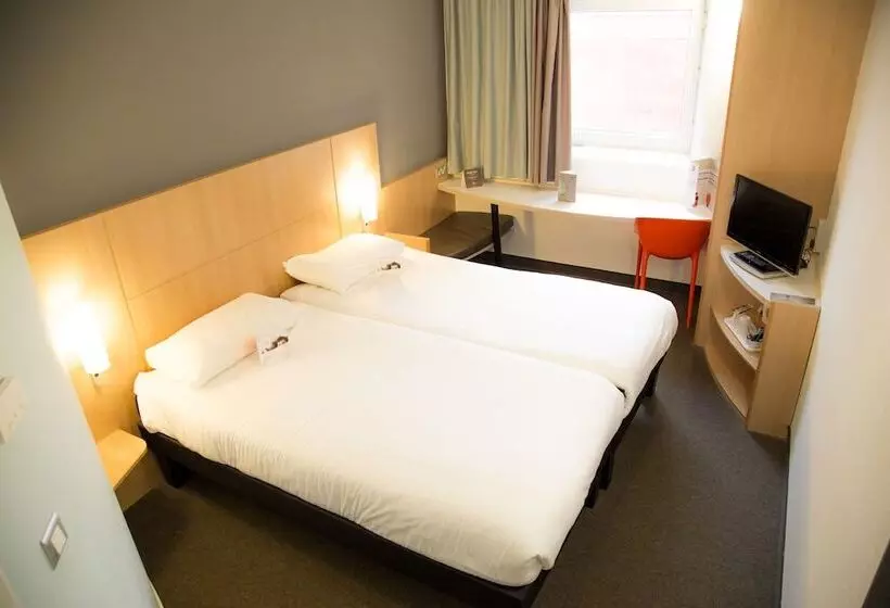 スタンダードルーム, Ibis Hull  City Centre