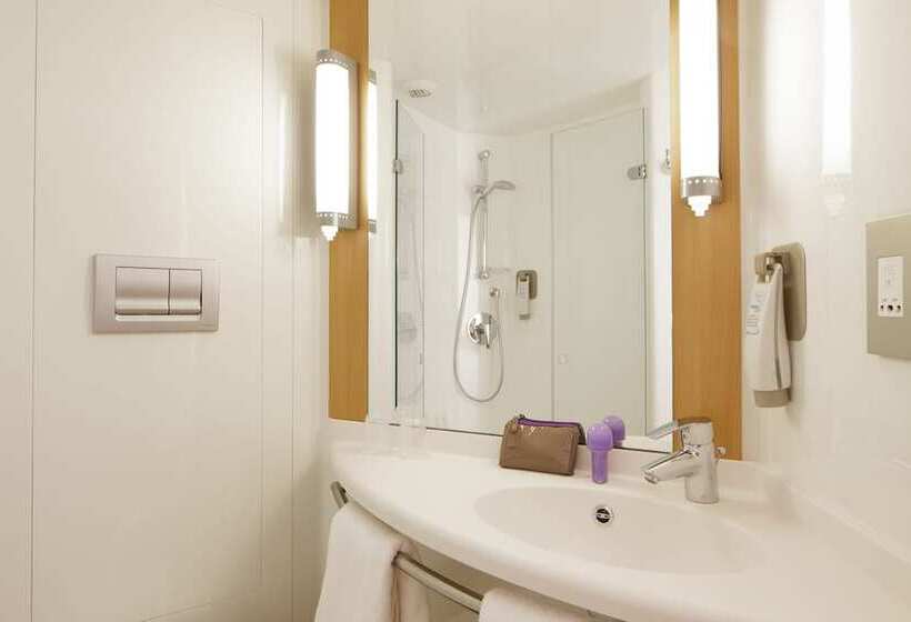 스탠다드 룸, Ibis Hull  City Centre