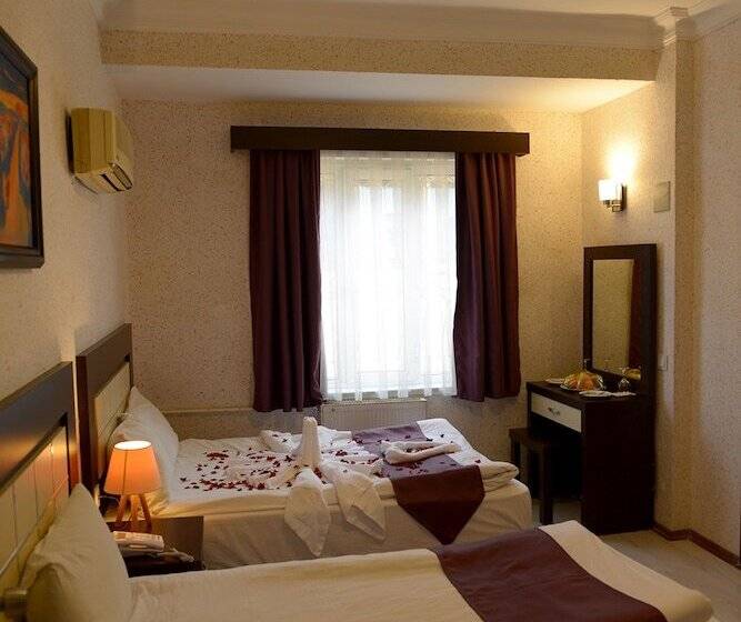 اتاق استاندارد سه نفره, Kucuk Velic