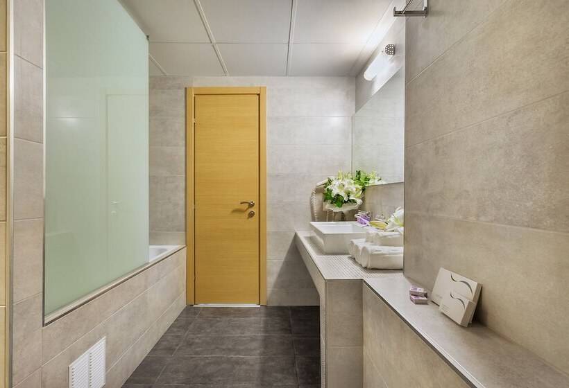 주니어 스위트 바다 전망, Kriopigi