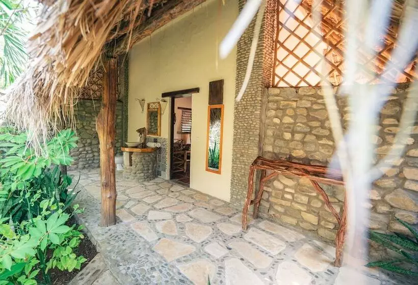 بانگلوی استاندارد 2 خوابه, Punta Teonoste