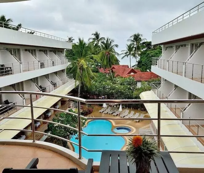 اتاق خانوادگی, Samui First House