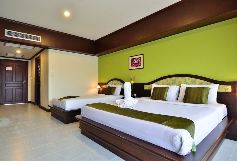 豪华三人间, Samui First House