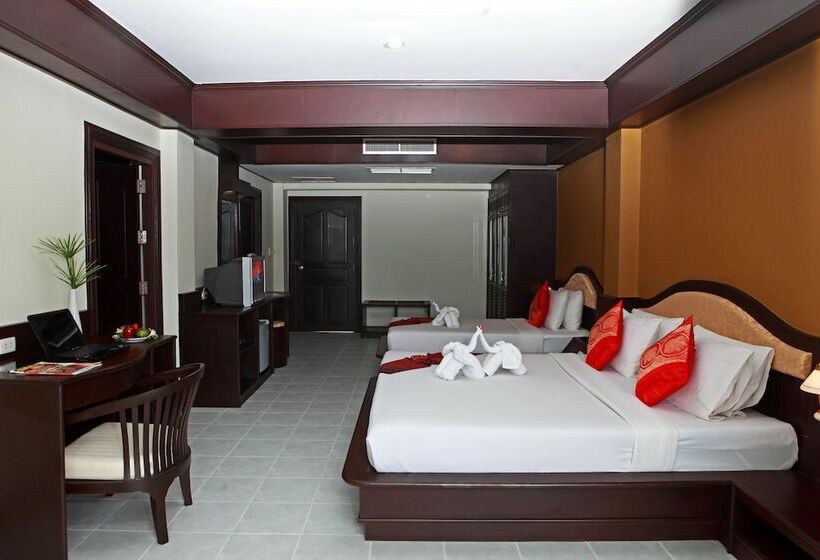 家庭间, Samui First House