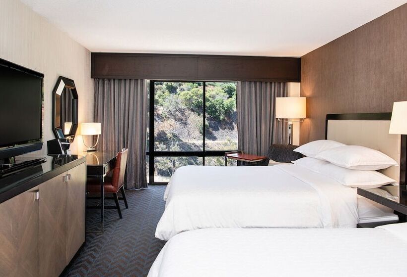 带2个双人床的标准工作室, Sheraton Mission Valley San Diego