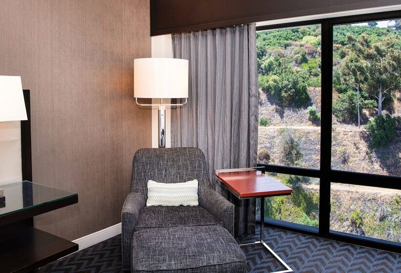 带2个双人床的标准工作室, Sheraton Mission Valley San Diego