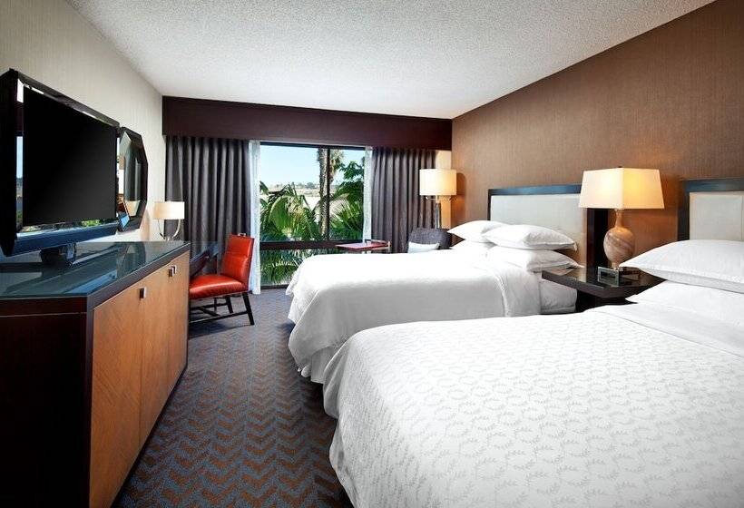 带2个双人床的标准工作室, Sheraton Mission Valley San Diego