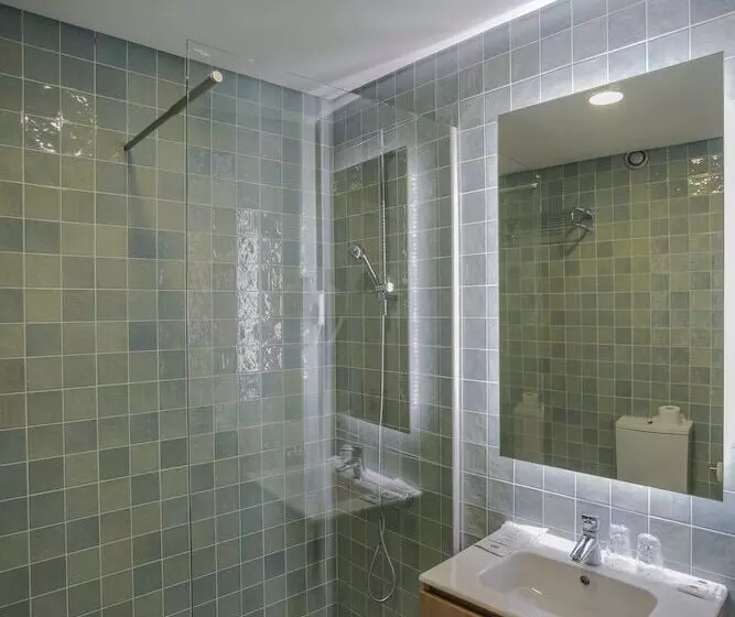 Standard-huone, Teresinha