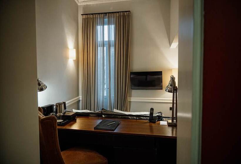 景色の見えるジュニアスイート, The Zillers Boutique