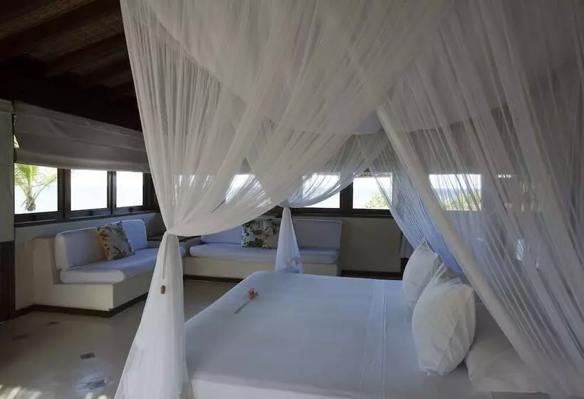 スーペリアーバンガロー, Txai Resort
