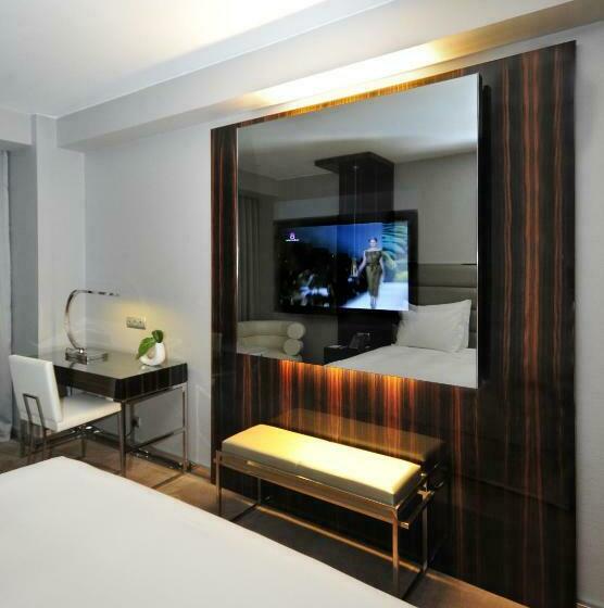 اتاق لوکس, Altis Grand