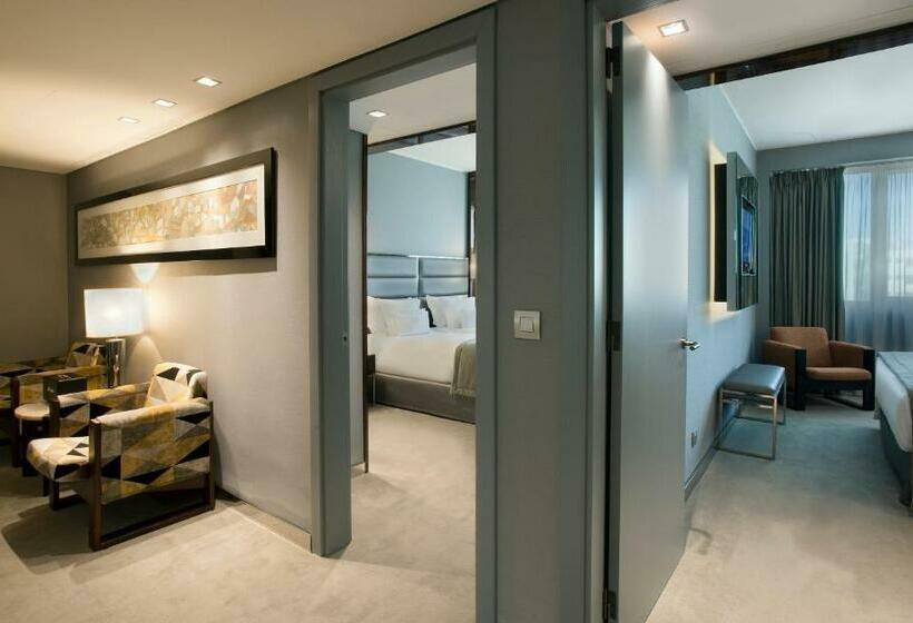 سوییت خانوادگی, Altis Grand