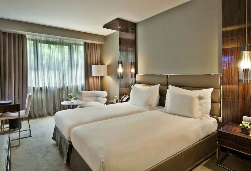 اتاق سوپریور, Altis Grand