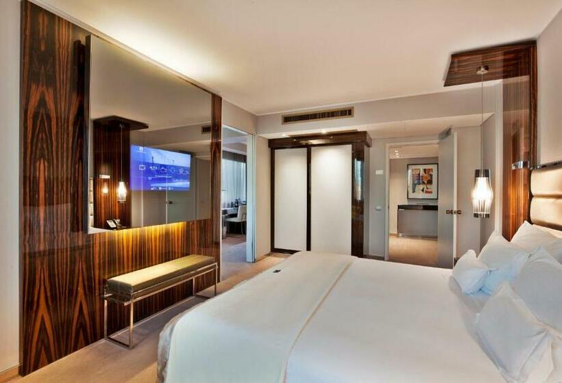 سوییت, Altis Grand