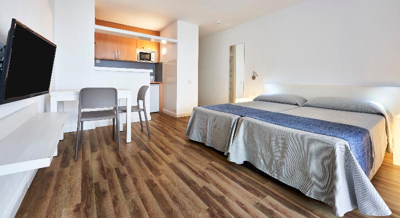 Студия Стандарт, Caramelo Marina Cala'n Bosch - Adults Only