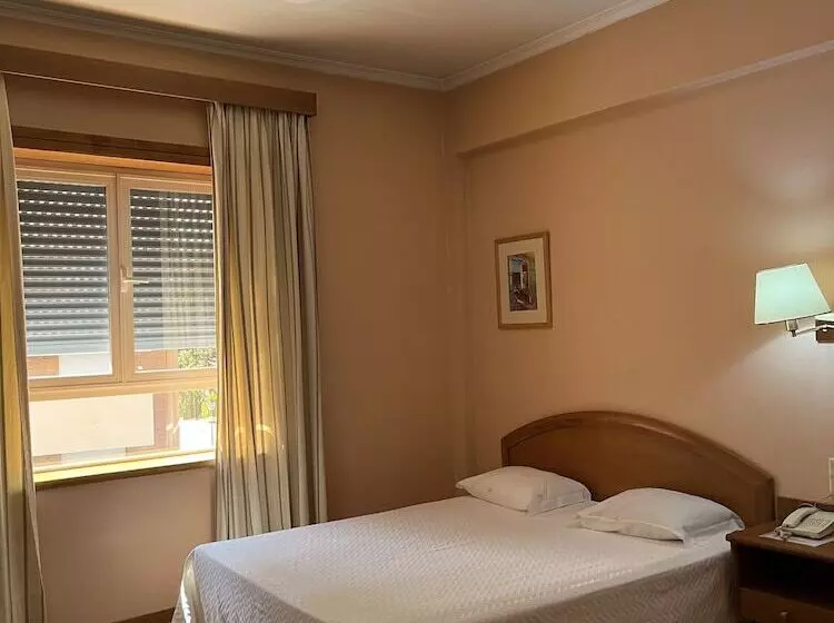 スタンダードシングルルーム, Grande Hotel Dom Dinis