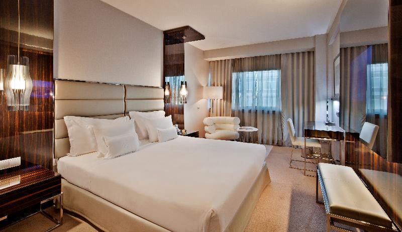 اتاق لوکس, Altis Grand