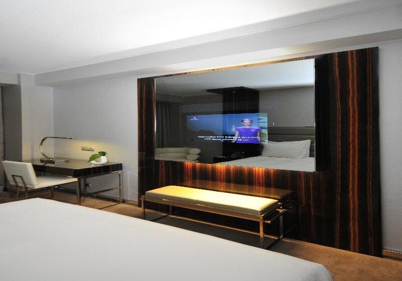 اتاق لوکس یک تخته, Altis Grand