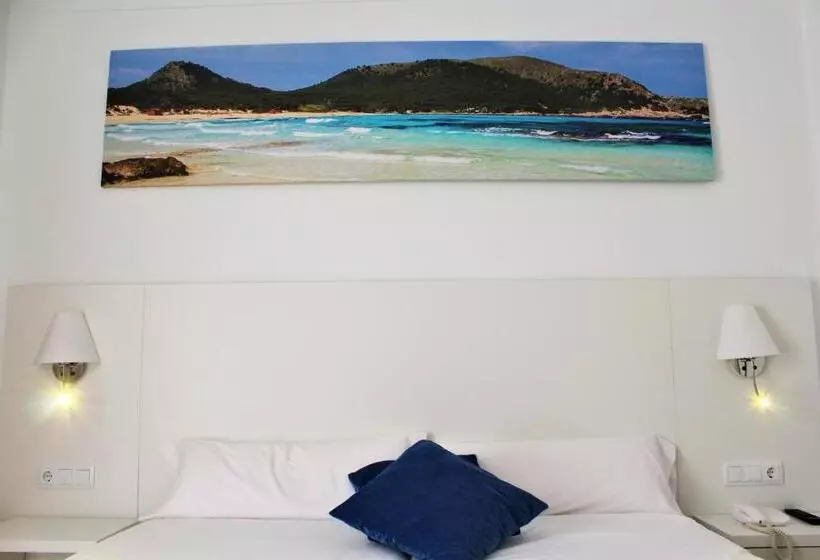 اتاق اساندارد با چشم‌انداز جانبی به دریا, Bluesea Anba Romaní