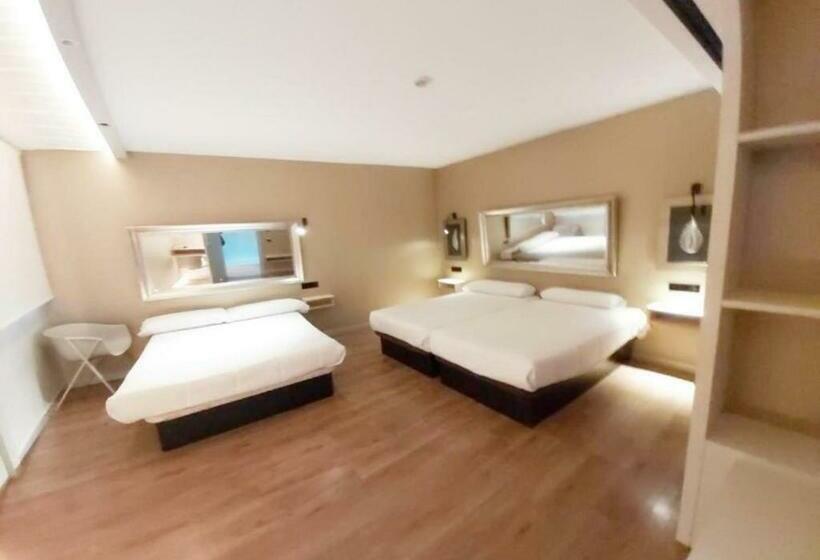 اتاق استاندارد چهار تخته, Centro Los Braseros