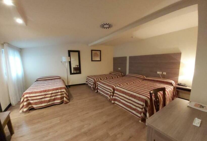 اتاق استاندارد چهار تخته, Centro Los Braseros