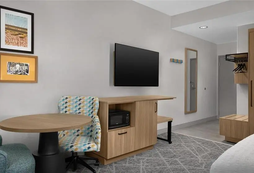 キングサイズベッドのスタンダードルーム, Hampton Inn By Hilton Calexico