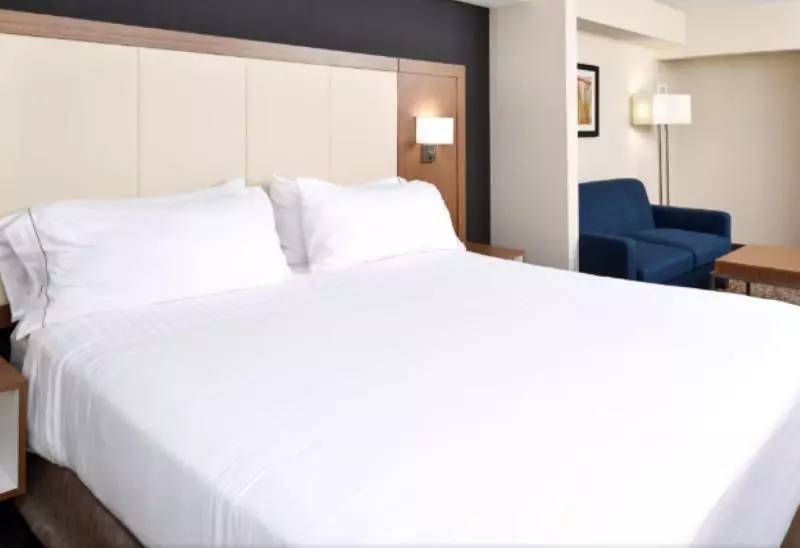 身障者適用スイートルーム, Holiday Inn Express Hotel & Suites Bonita Springs/naples, An Ihg