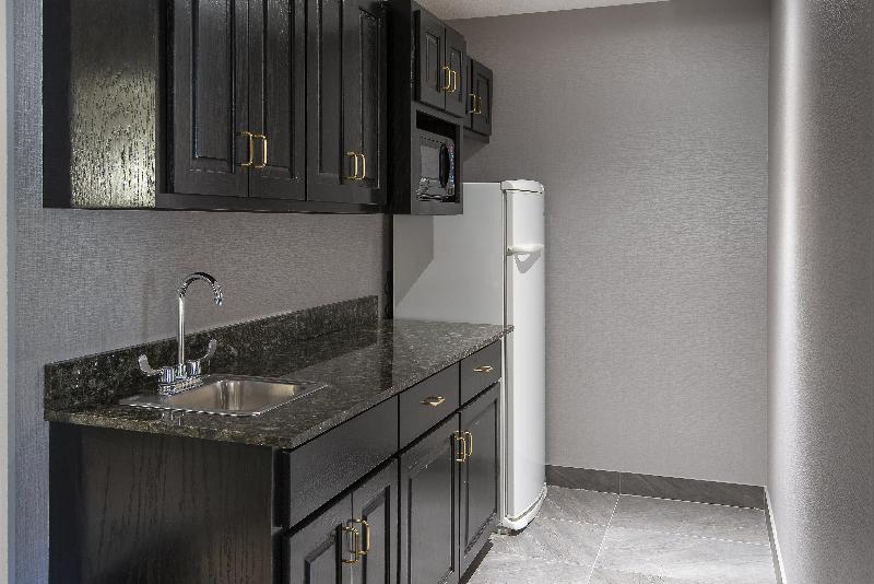 キングサイズベッドのスイートルーム, Holiday Inn Express & Suites Cooperstown By Ihg