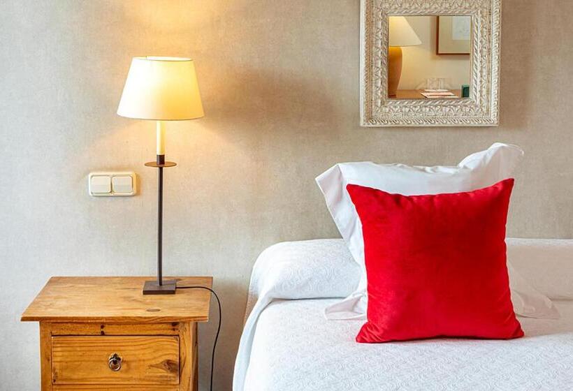 اتاق استاندارد با چشمانداز کوهستان, Hospederia De Santo Domingo