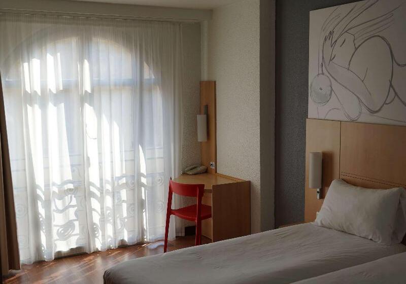 Chambre Standard, Ibis Nice Centre Notredame